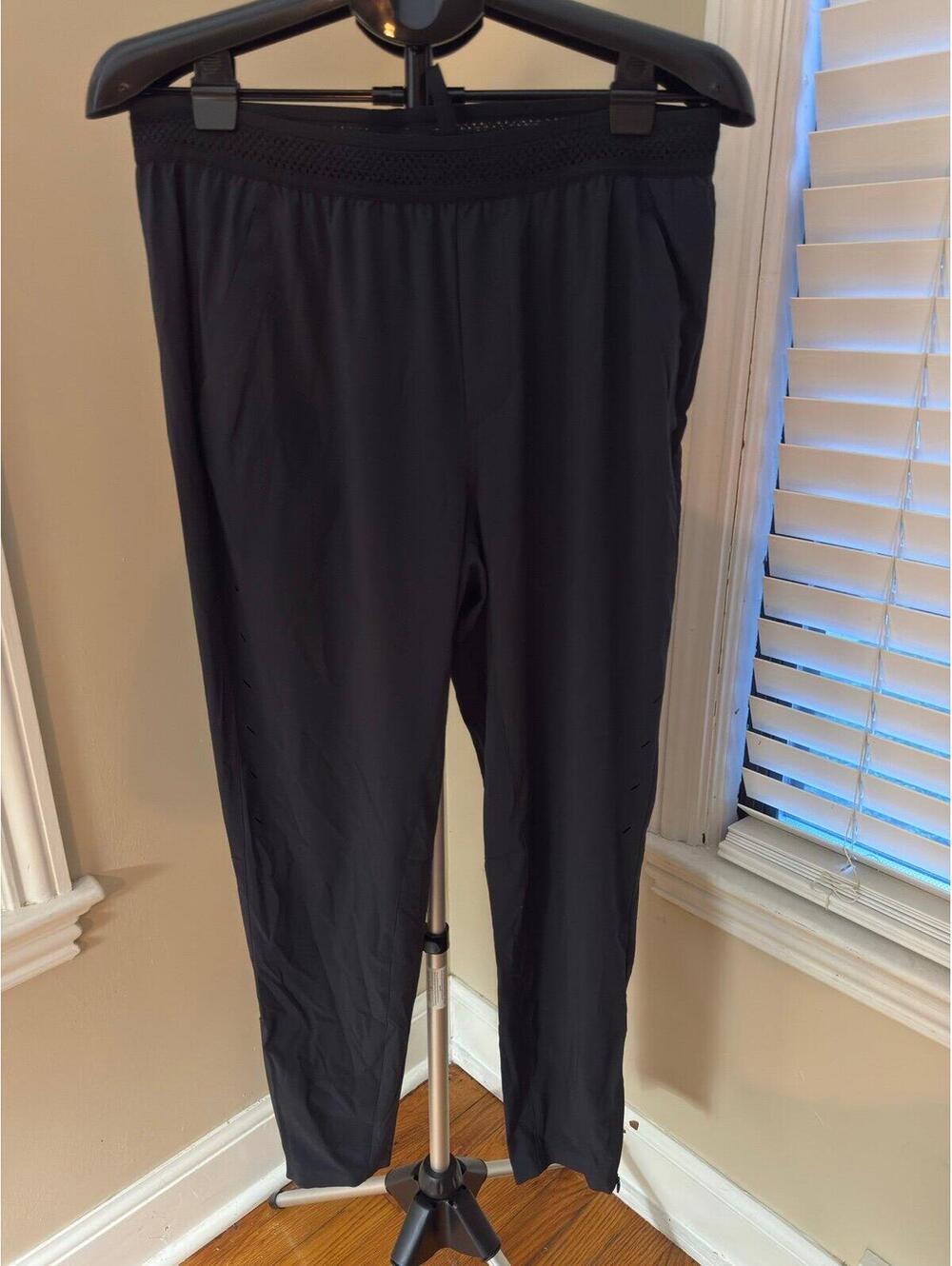 Ten Thousand Session Pants Mens Large Black Athletic Training Joggers NWT